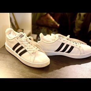 Classic Adidas Grand Court